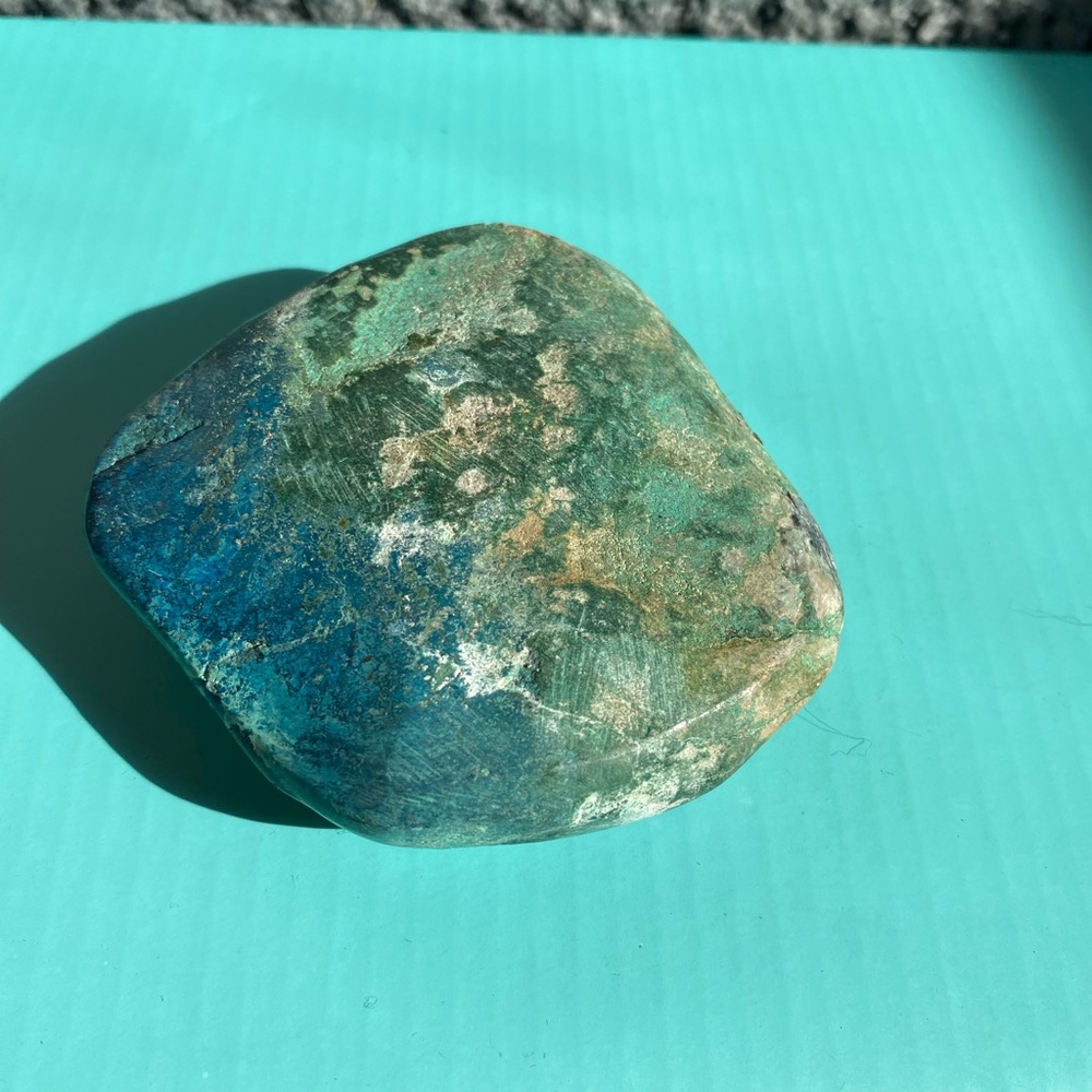 Vibrant Blue and Green Stone - Picture 3 of 5